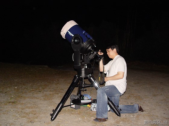 觀星同好 Dennis 及他的 12寸望遠鏡 